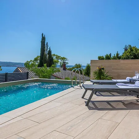 Appartamento Lovely In Crikvenica